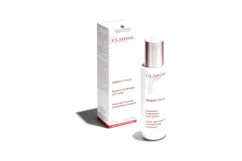 Clarins BRIGHT PLUS DARK SPOT-TARGETING MOISTURIZING EMULSION